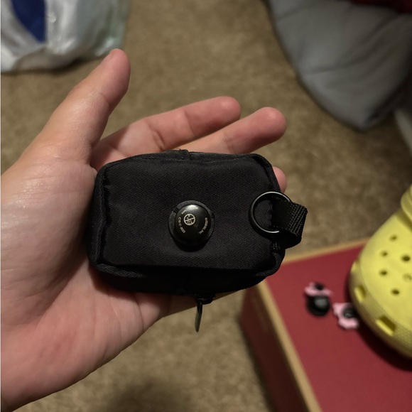CROCS Black Mini Pouch - Picture 2 of 3